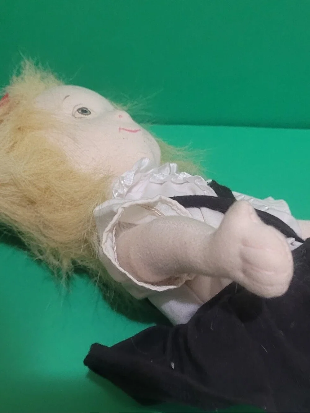 Madame Alexander Vintage Eloise Doll 11